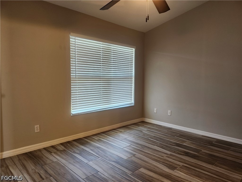 527 Hancock Bridge Parkway - Photo 12