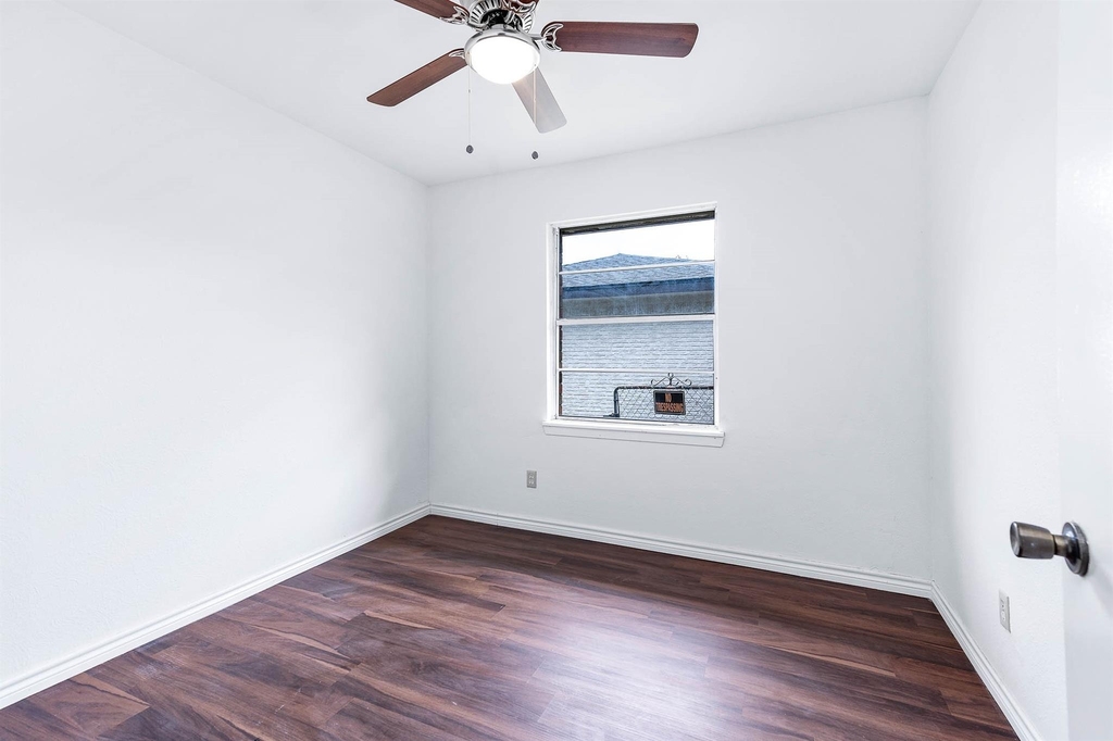 2809 5th Avenue N - Photo 8