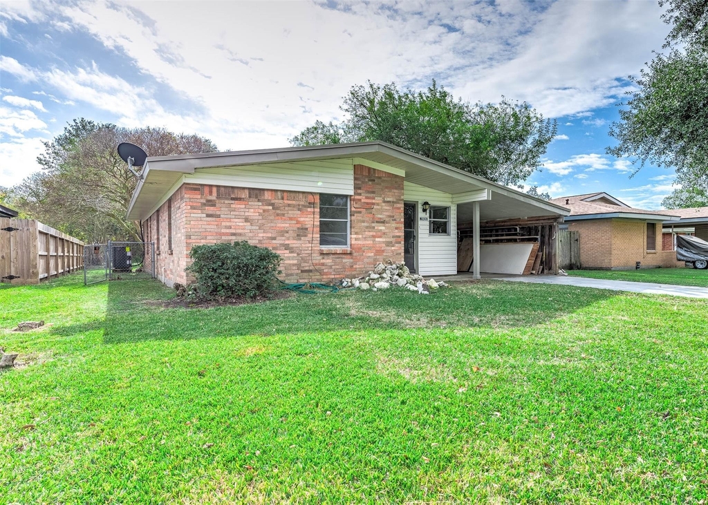 2809 5th Avenue N - Photo 0
