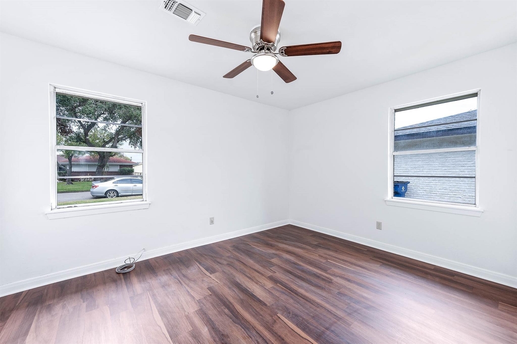2809 5th Avenue N - Photo 9