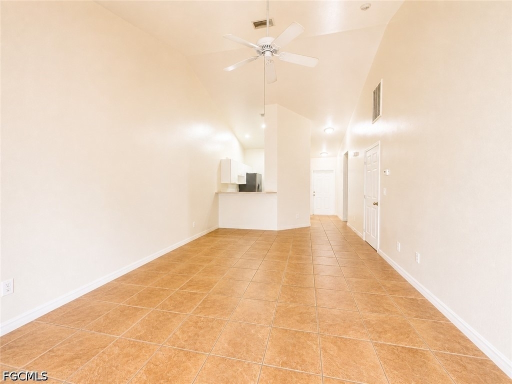 509 Ne 24th Place - Photo 2