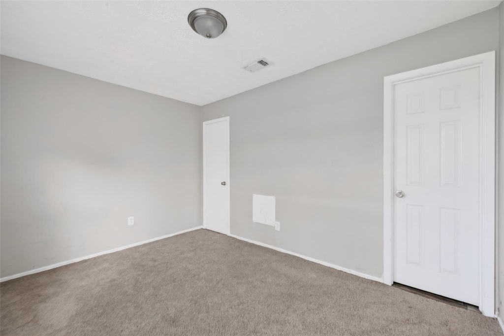 8203 Lone Quail Drive - Photo 18