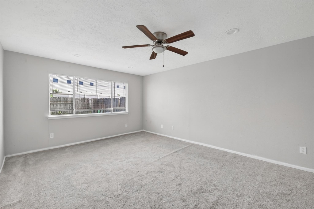 8203 Lone Quail Drive - Photo 27