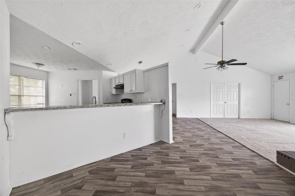 8203 Lone Quail Drive - Photo 10