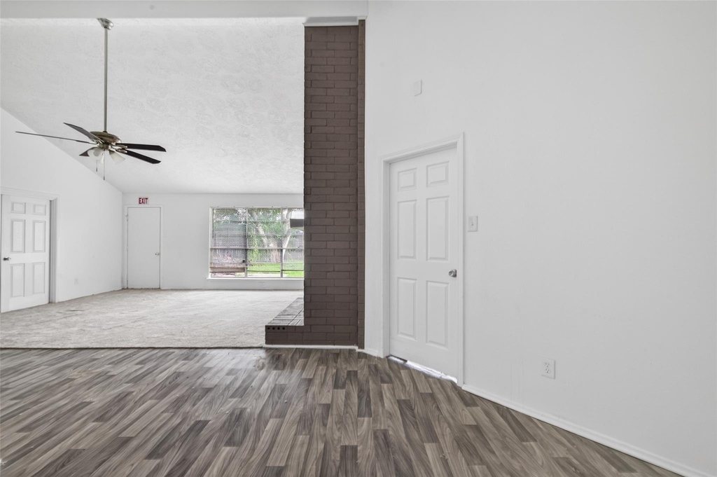 8203 Lone Quail Drive - Photo 11