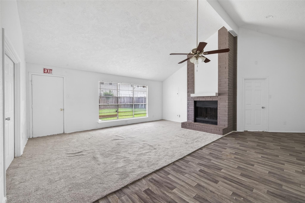 8203 Lone Quail Drive - Photo 7