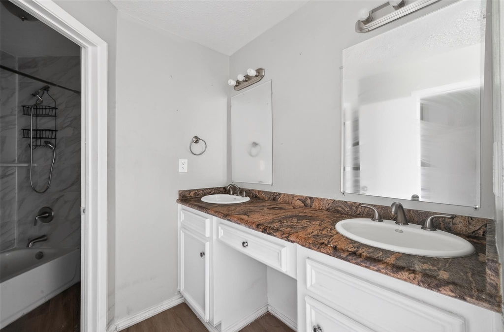 8203 Lone Quail Drive - Photo 25