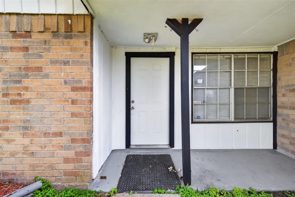 8203 Lone Quail Drive - Photo 3