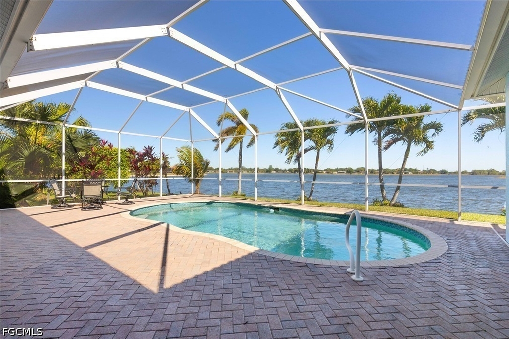 2202 Grove Drive - Photo 1