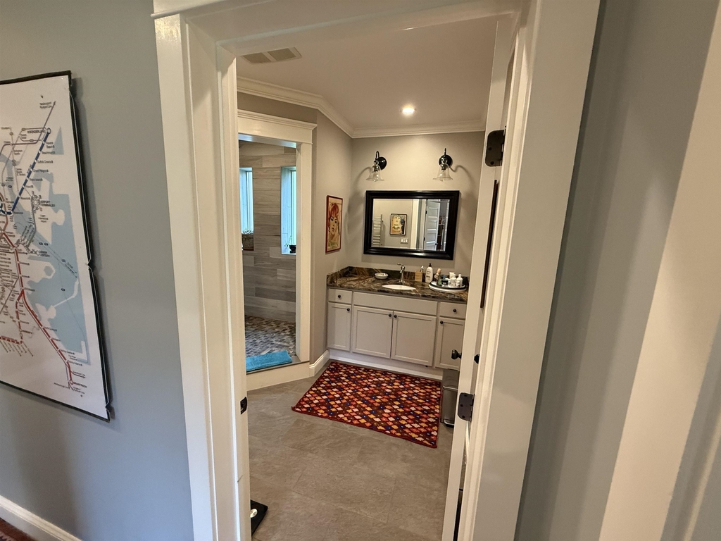 808 South End - Photo 36