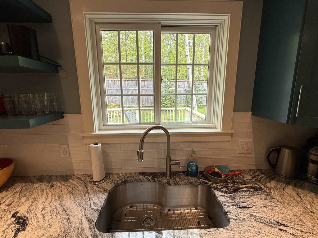 808 South End - Photo 8