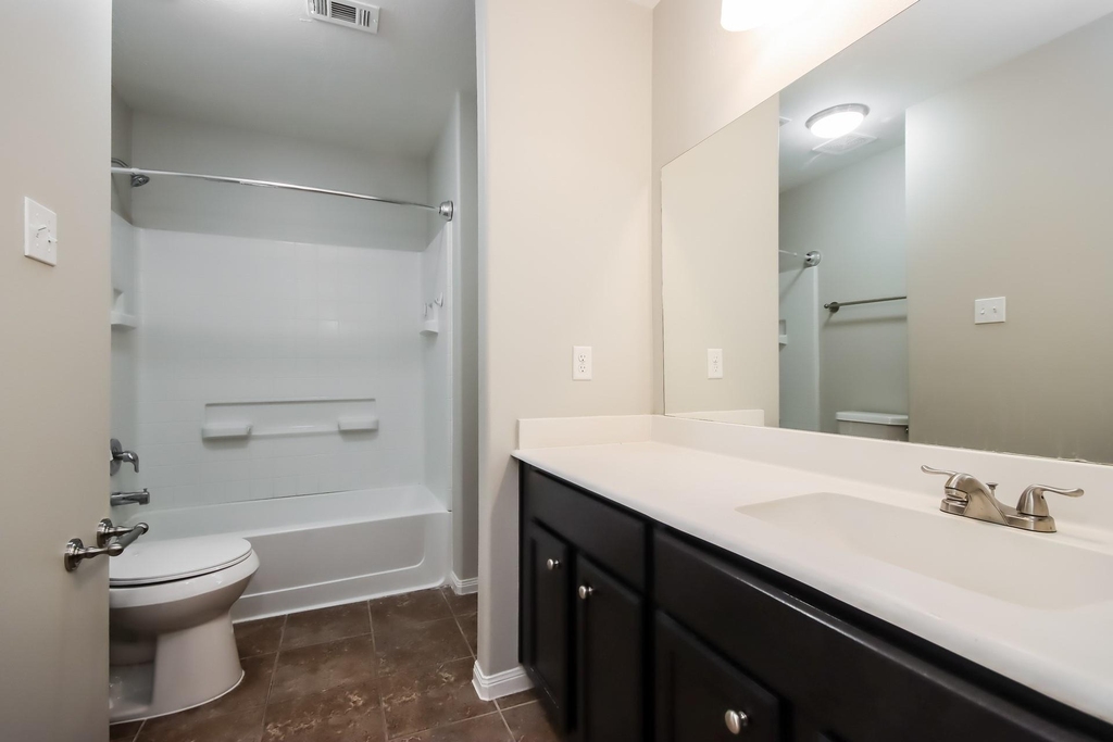 261 Kellyn Court - Photo 8