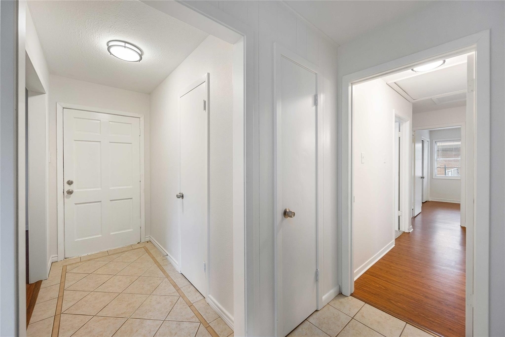 814 Alyse Street - Photo 5