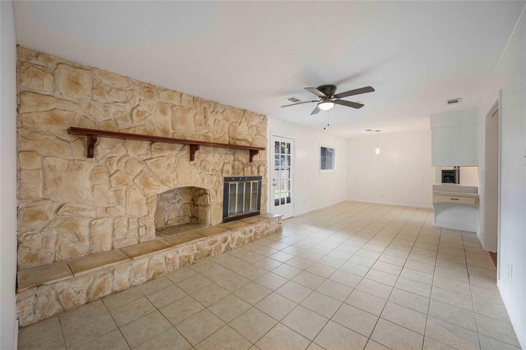 814 Alyse Street - Photo 4