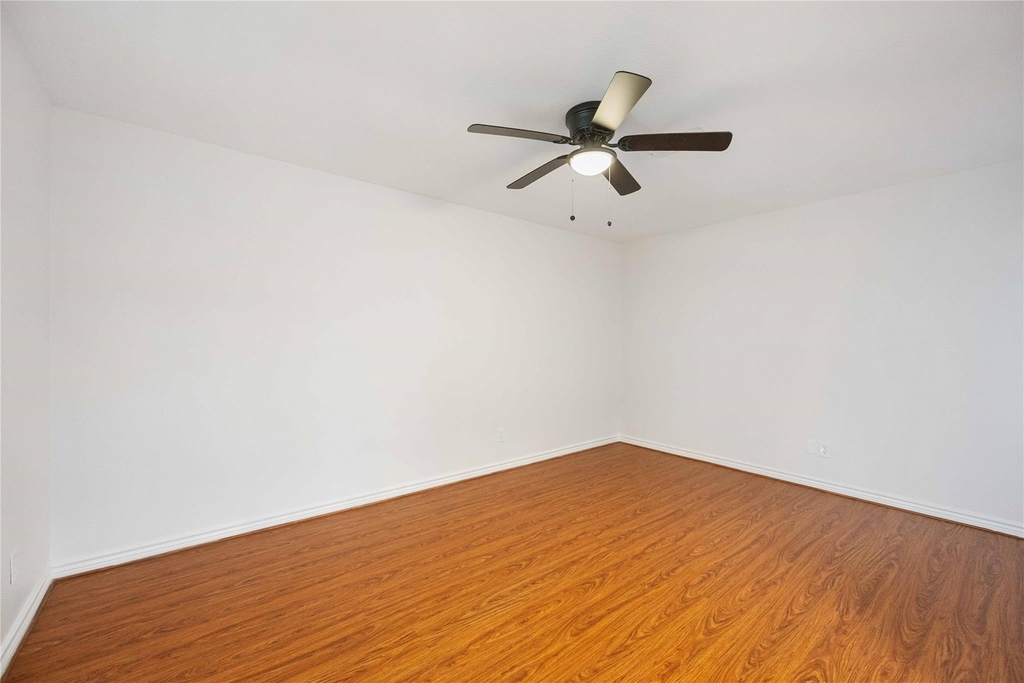 814 Alyse Street - Photo 6