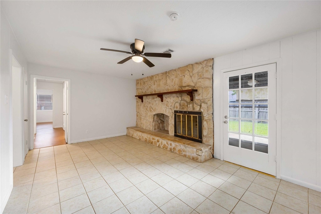 814 Alyse Street - Photo 8