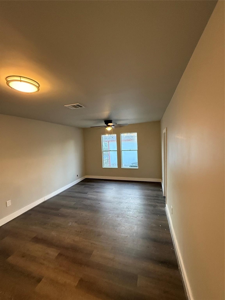 4103 Delhi Street - Photo 18