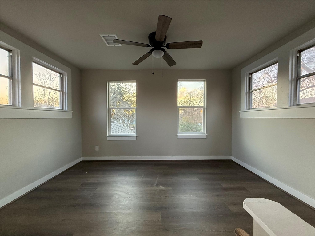 4103 Delhi Street - Photo 13