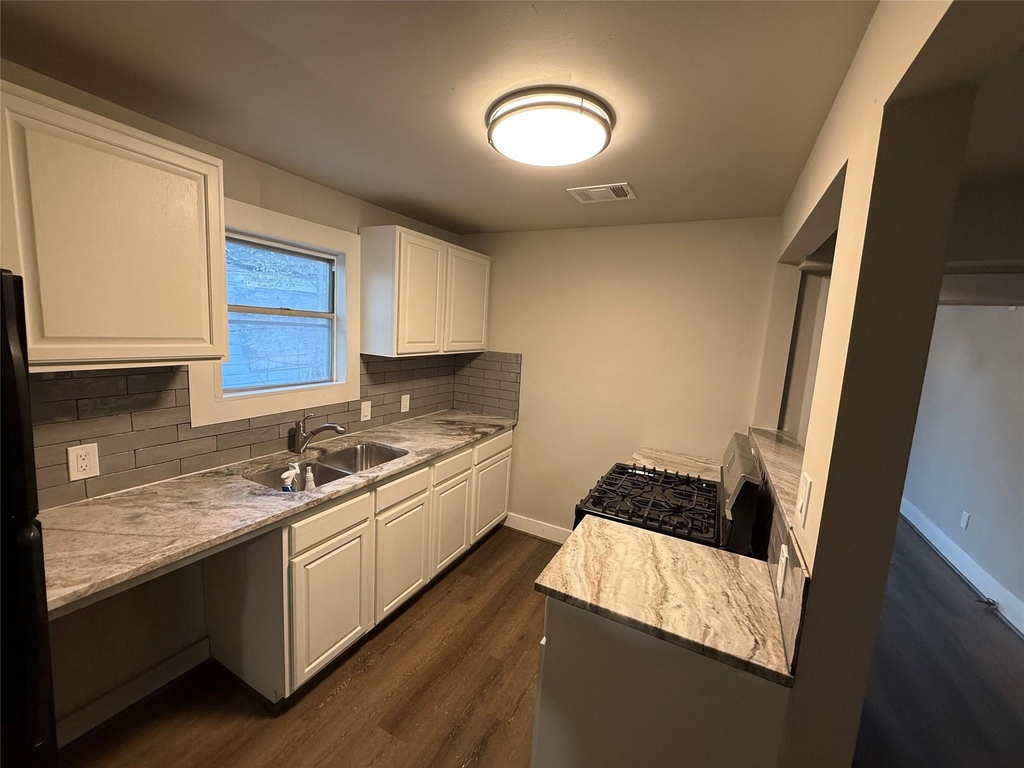 4103 Delhi Street - Photo 22