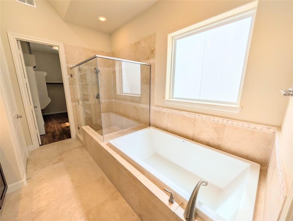 226 E 28th Street - Photo 23