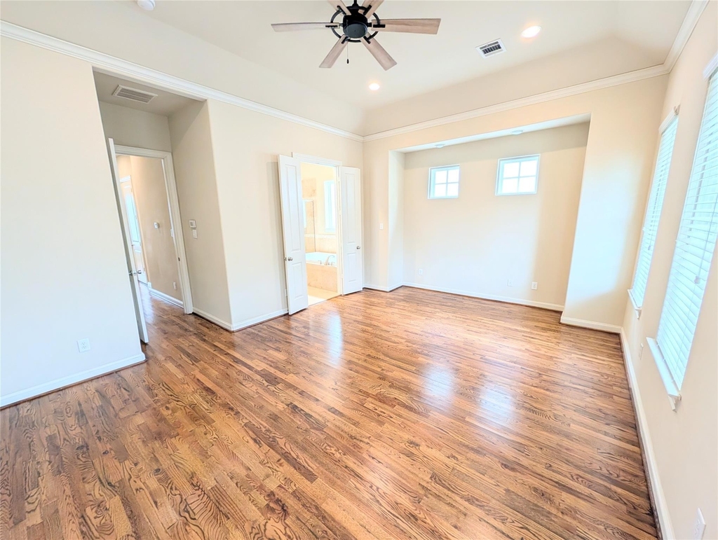 226 E 28th Street - Photo 20