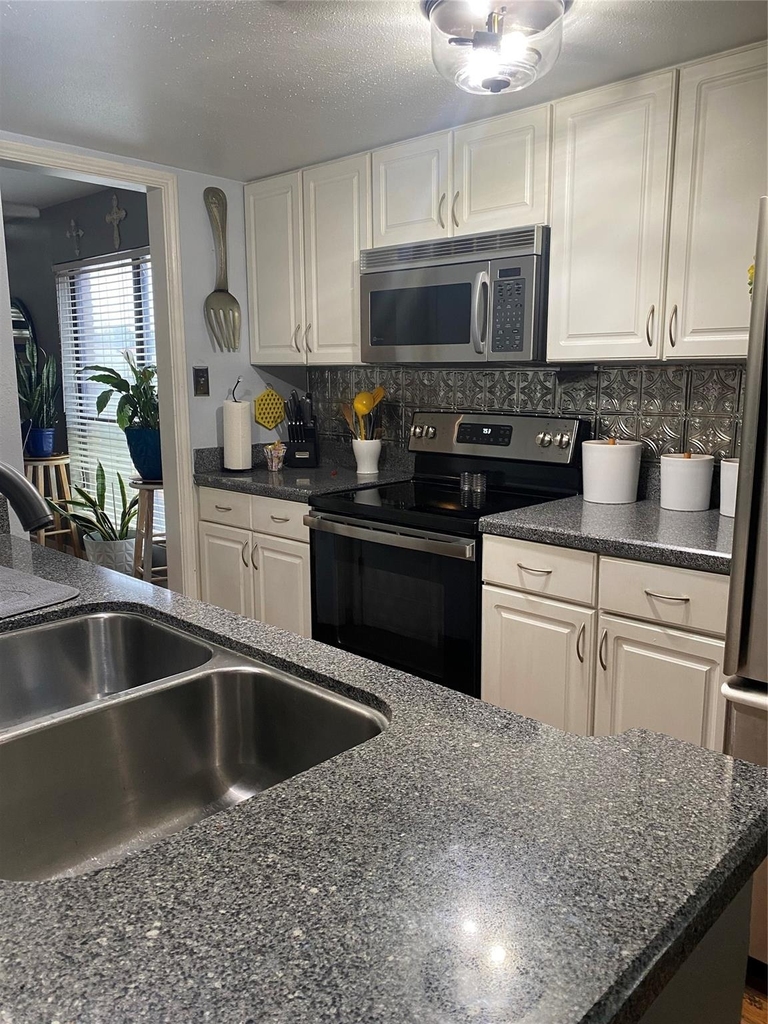 70 Evanston Street - Photo 5
