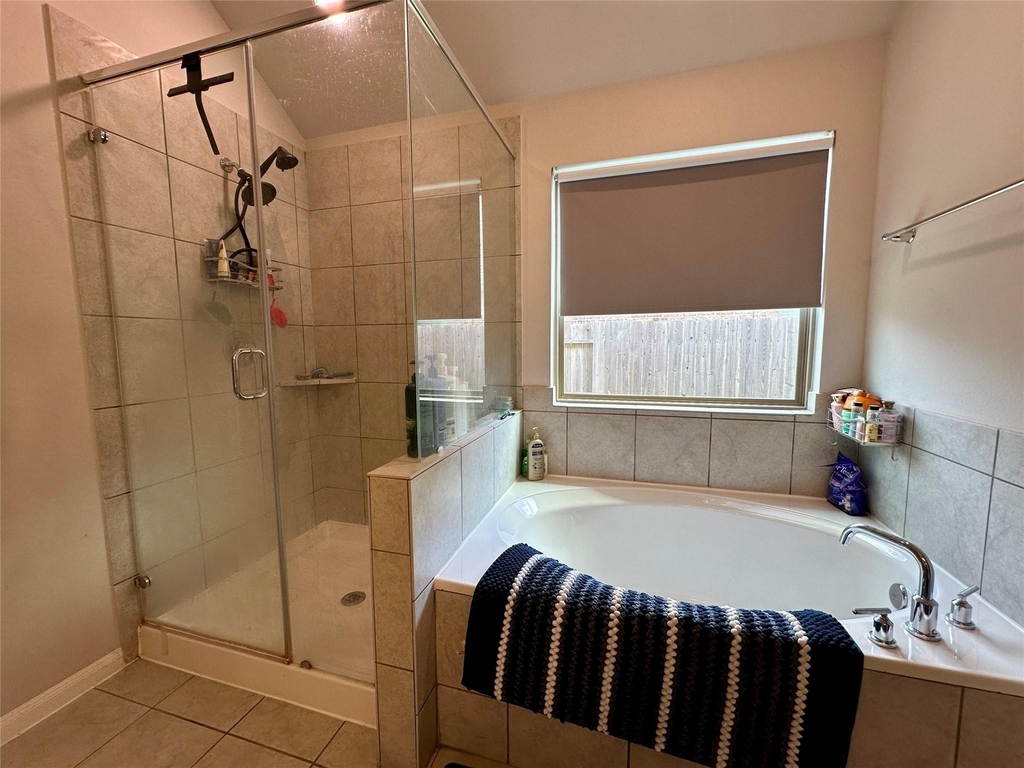 19218 Jenny Creek Court - Photo 12