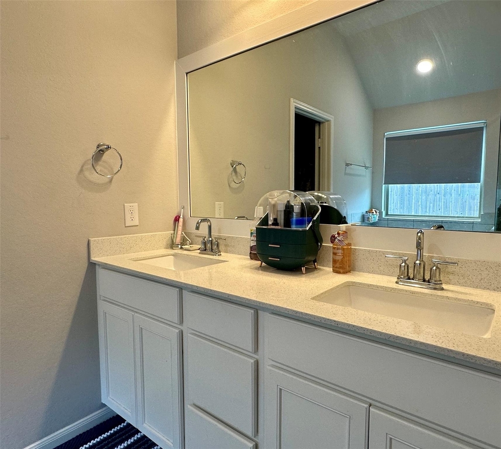19218 Jenny Creek Court - Photo 13