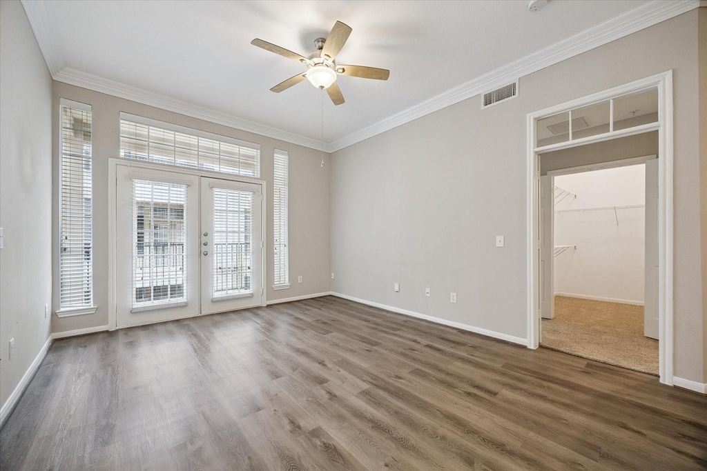 5353 Memorial Drive - Photo 4