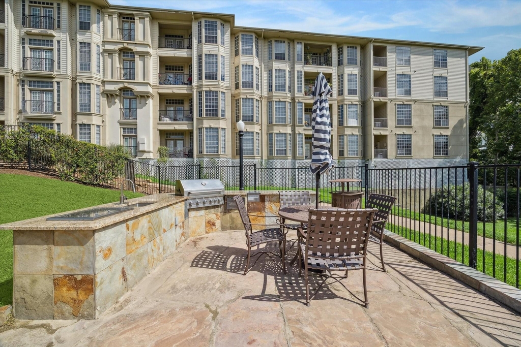 5353 Memorial Drive - Photo 13