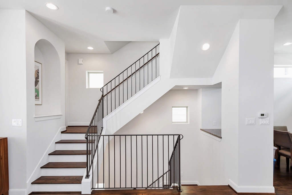 1221 Bonner Street - Photo 5