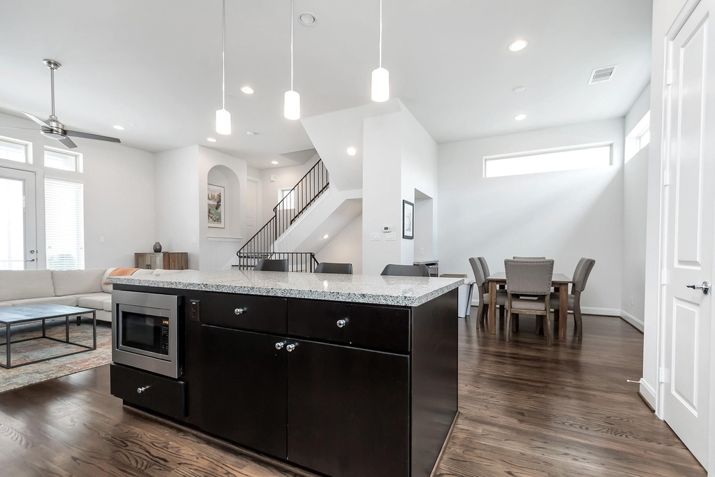1221 Bonner Street - Photo 9