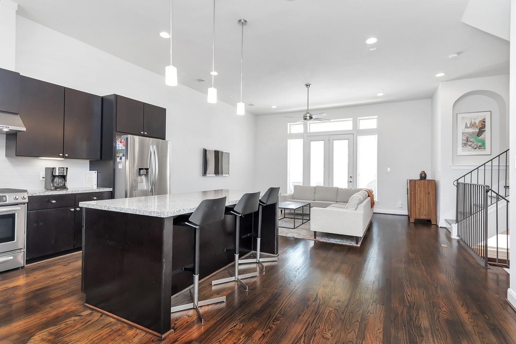 1221 Bonner Street - Photo 8