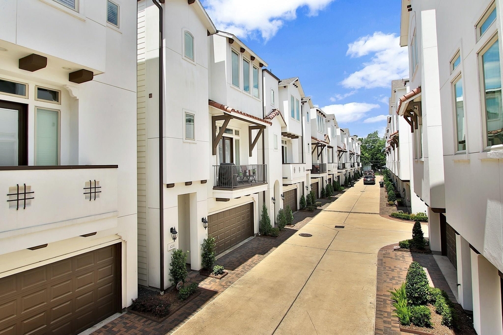 1221 Bonner Street - Photo 31