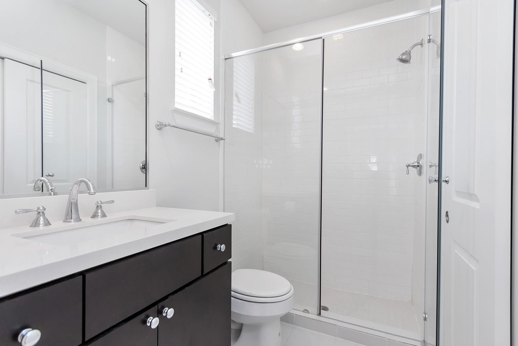 1221 Bonner Street - Photo 4