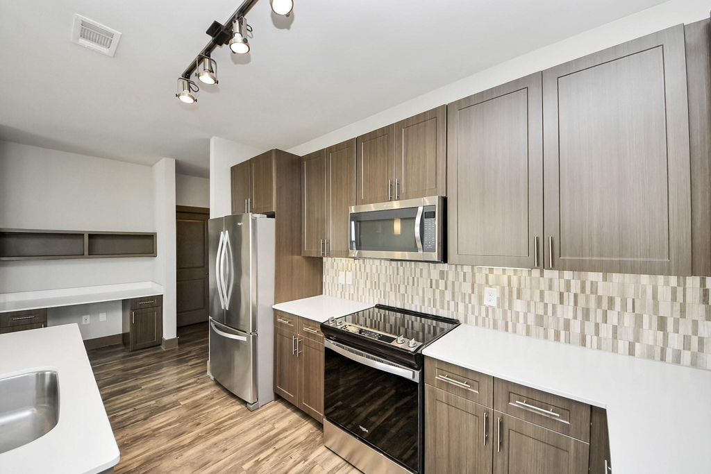 5454 Washington St Avenue - Photo 5