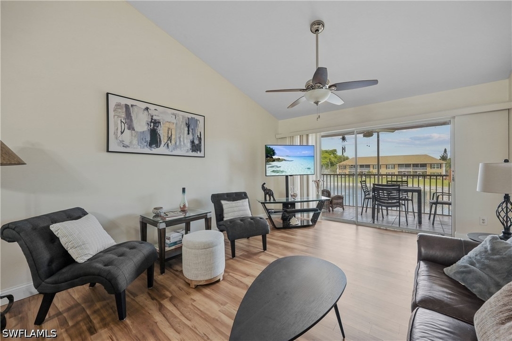 2050 W Crown Pointe Boulevard - Photo 5