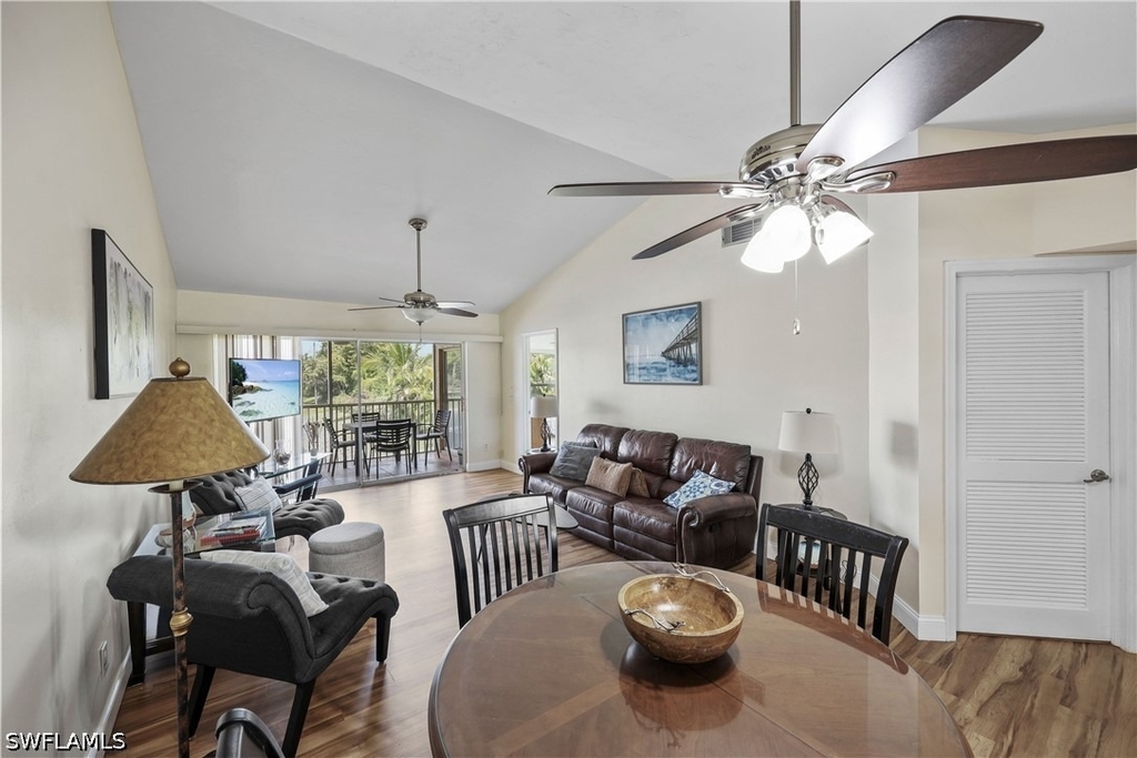 2050 W Crown Pointe Boulevard - Photo 2