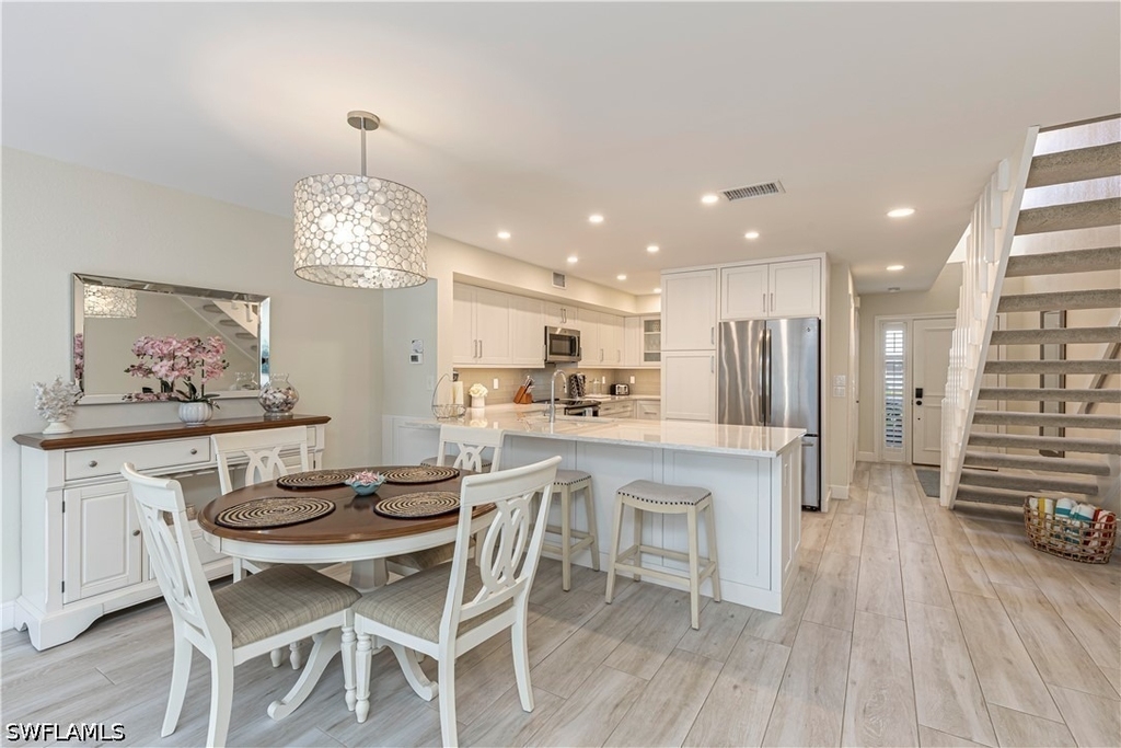 833 Meadowland Drive - Photo 2