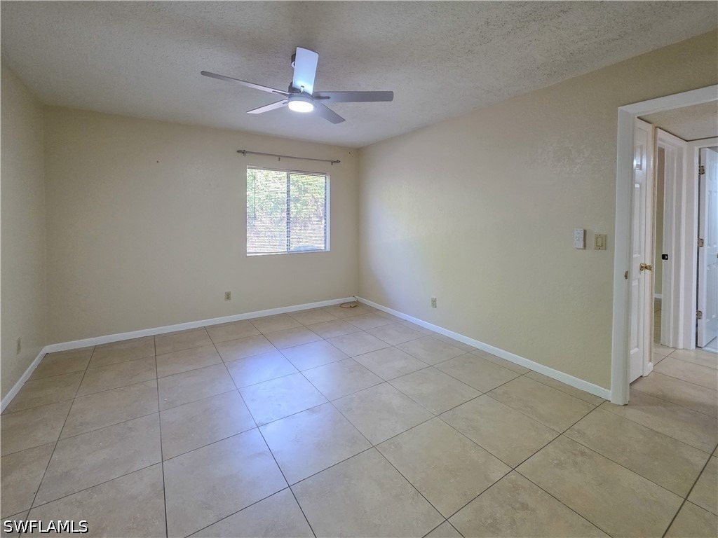 4621 Bayshore Drive - Photo 4