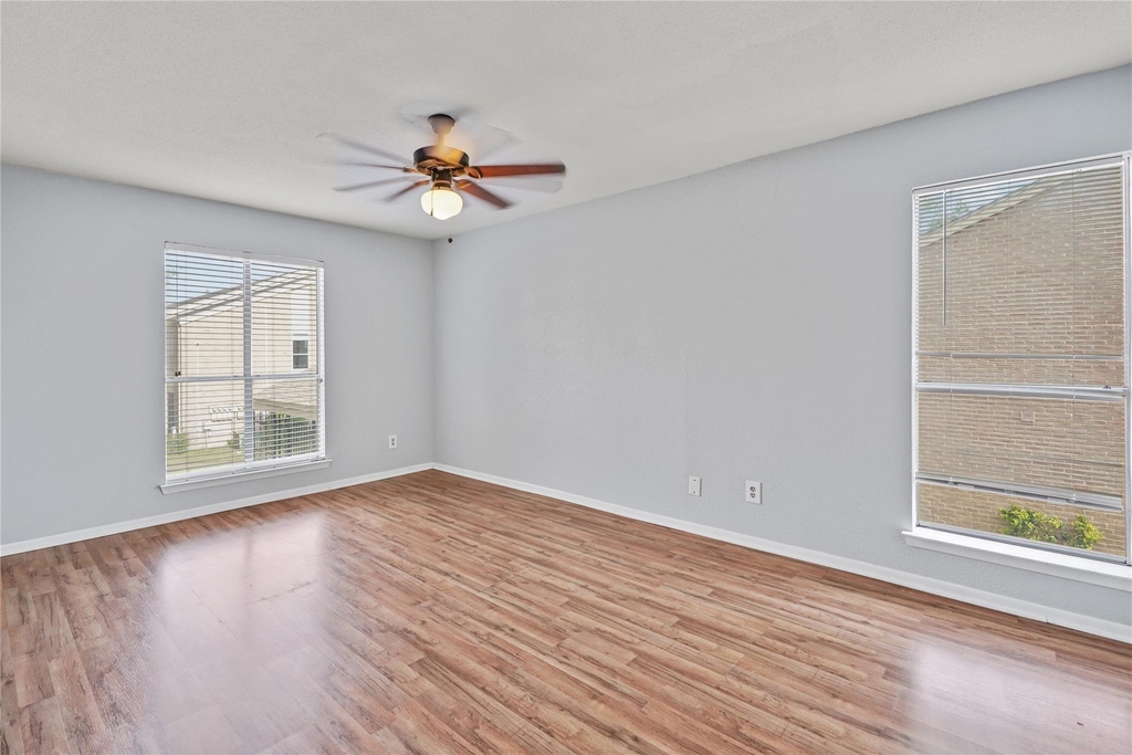 10211 Sugar Branch Drive - Photo 5