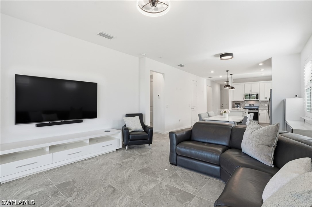 1645 Serena Avenue - Photo 5