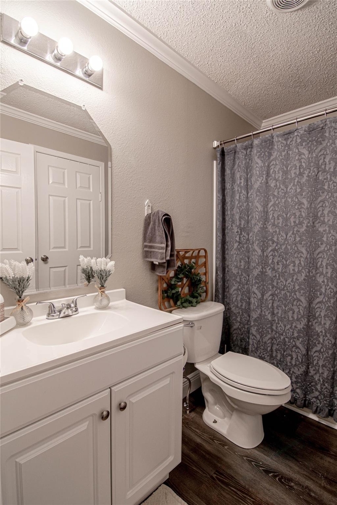 162 Varsity Drive - Photo 15