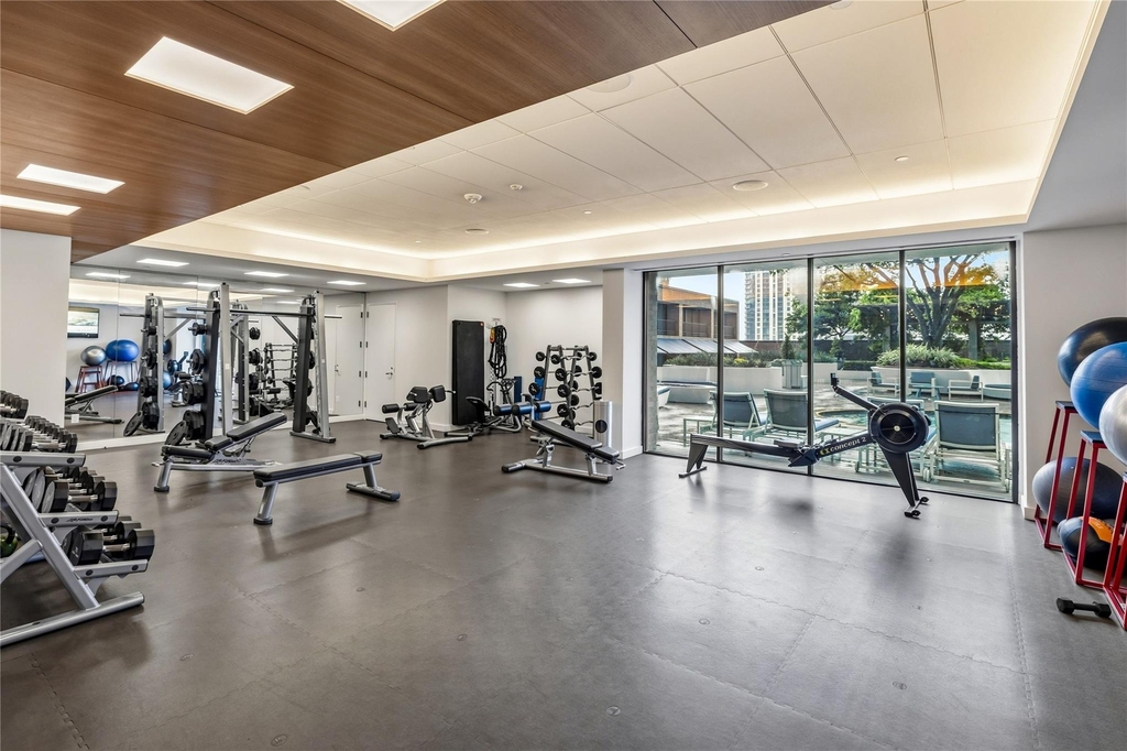 1111 Caroline Street - Photo 18