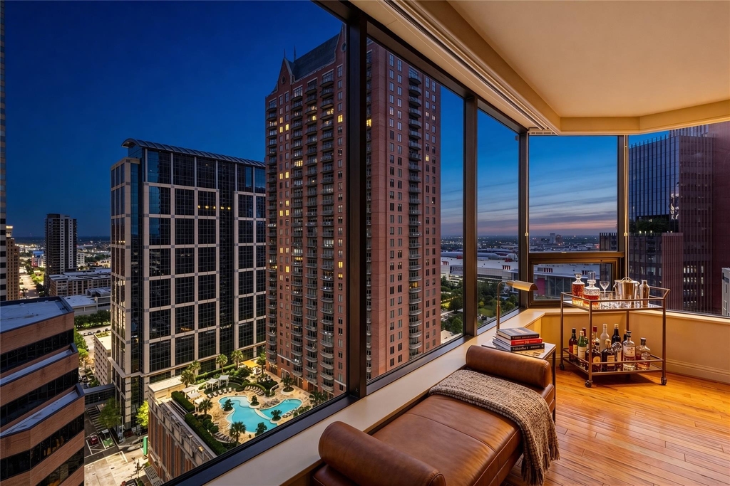 1111 Caroline Street - Photo 13