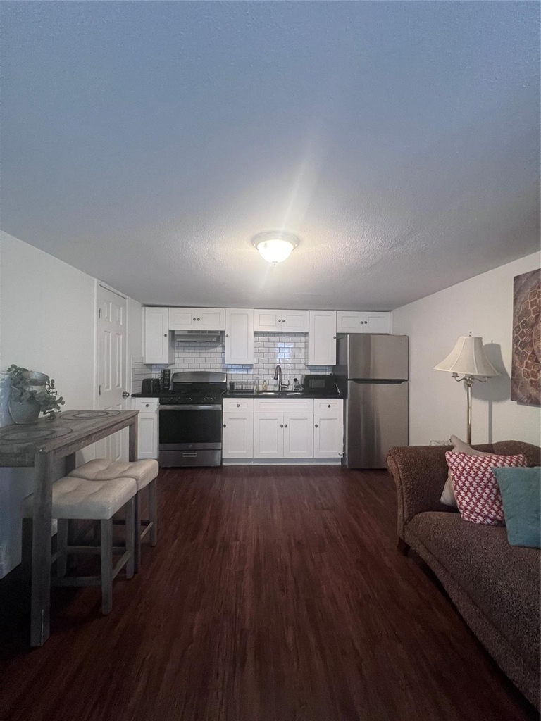 607 Enid Street - Photo 3