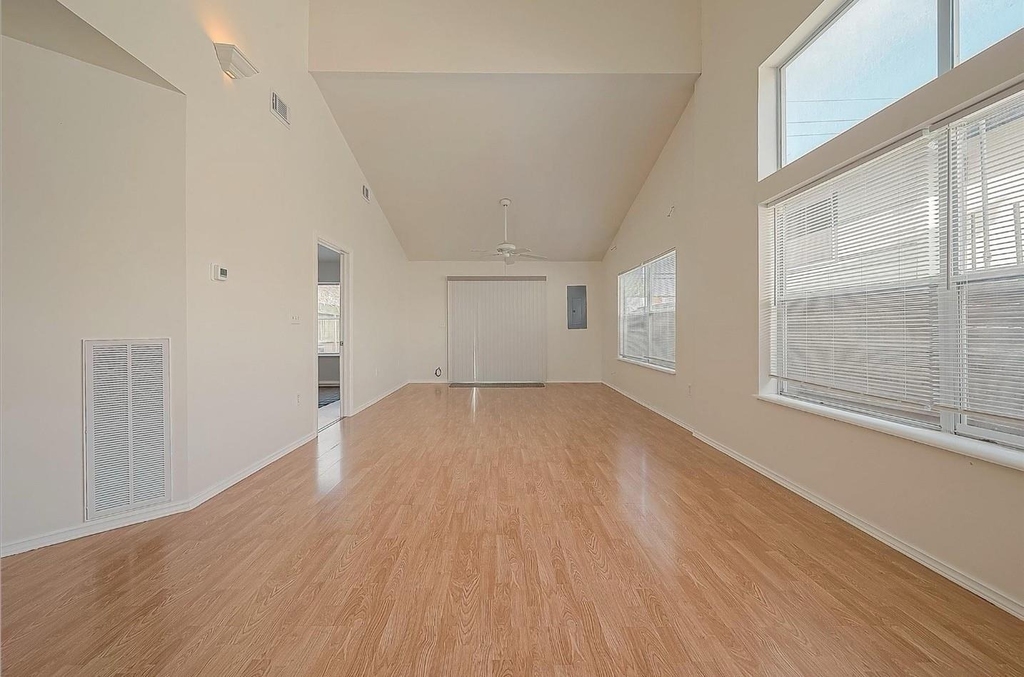 4617 Talina Way - Photo 6