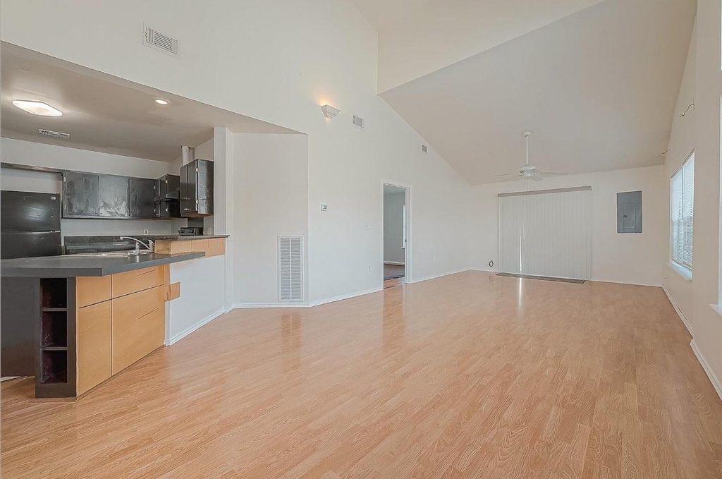 4617 Talina Way - Photo 4