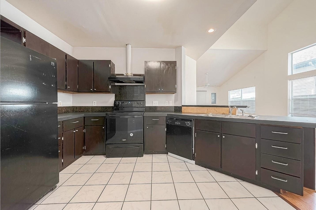 4617 Talina Way - Photo 8