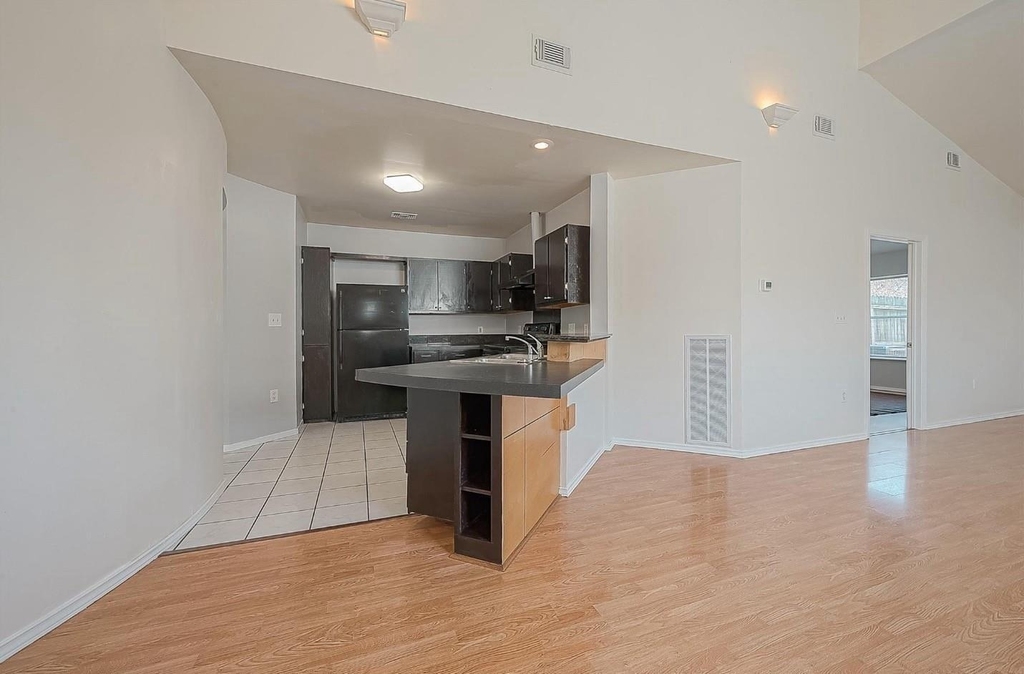 4617 Talina Way - Photo 3